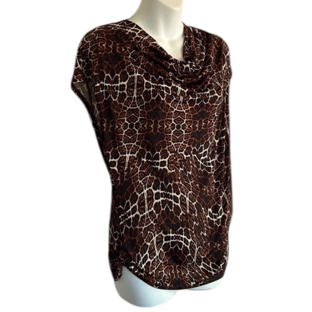 Worthington top women M, leopard, cap sleeves, draped neck, ruched sides. Euc
